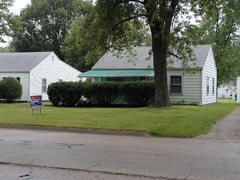 1609 Broadway St., lincoln, IL 62656