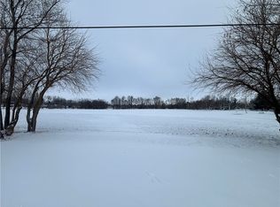 1 Park St, Perry, IA 50220