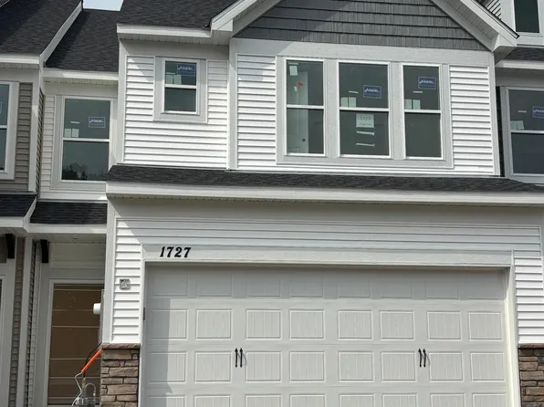 1727 Hauer Trl, Shakopee, MN 55379