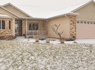 931 Tahoe Dr, Onalaska, WI 54650