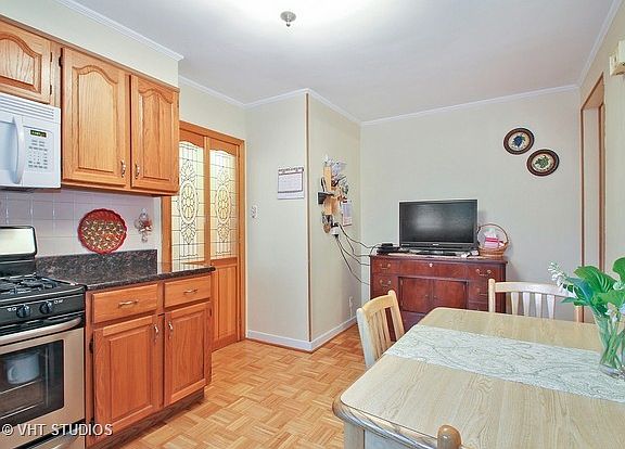 5th image of 9103 Keating Ave #2S
