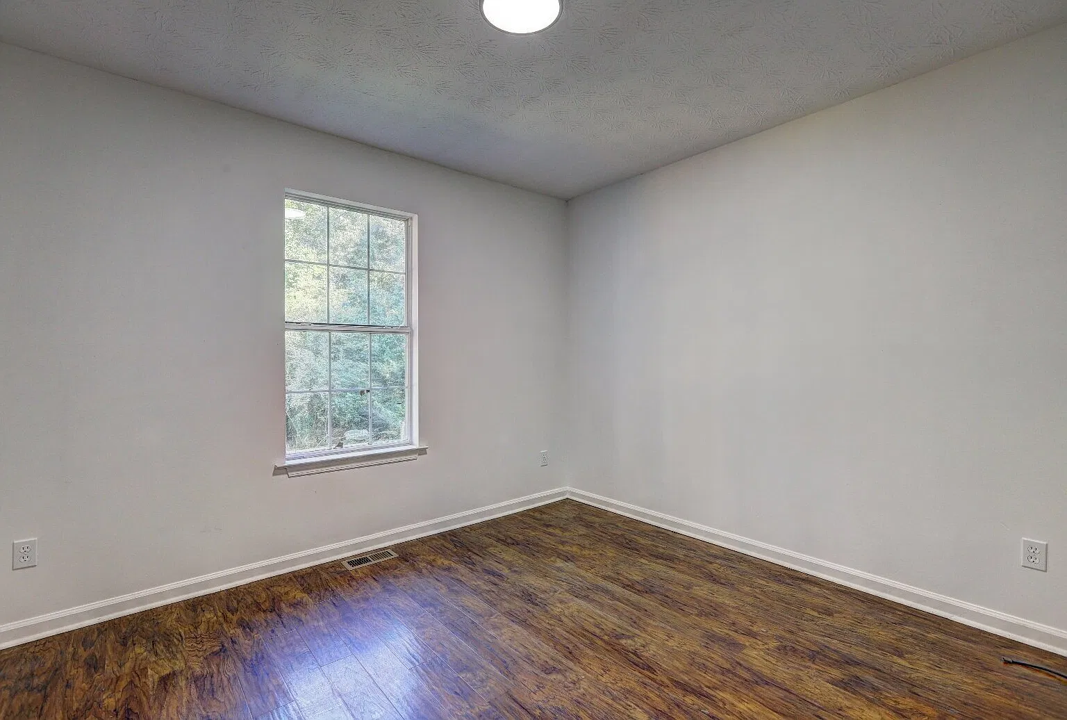 132 Southridge Drive - 24A — Photo 3