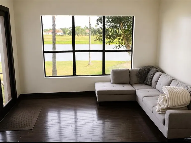 310 Rio Grande Dr — Photo 9