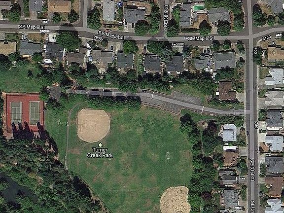 4th image of 670 SE 31st Ct