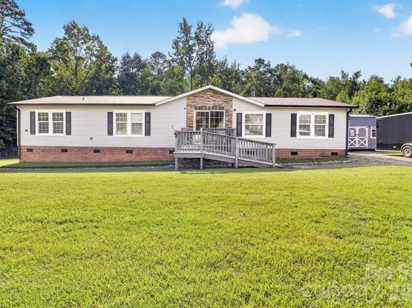 409 Helton Rd, Cherryville, NC 28021