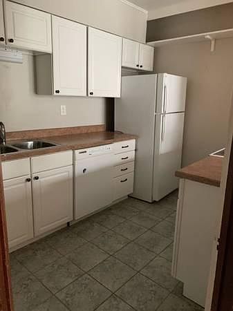 2nd image of 361 N Grandview Ave APT 3