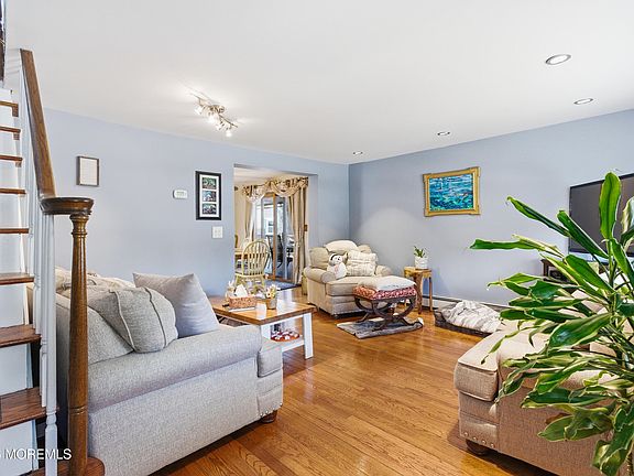 5th image of 120 Whalepond Road