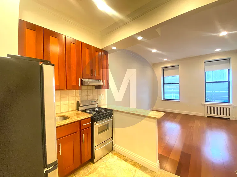 1057 1st Ave #2 — Photo 8