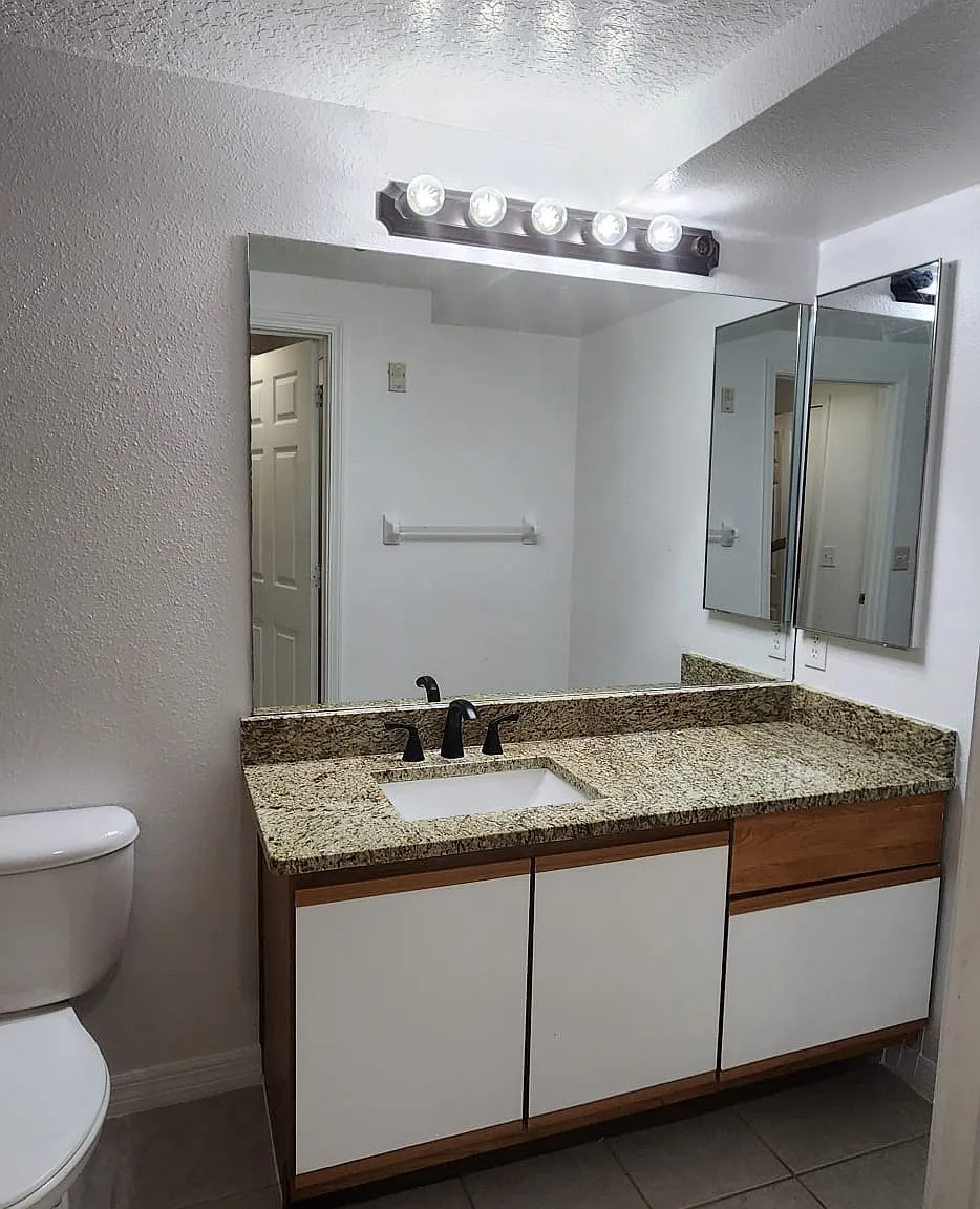 3 bed, 1151 sqft, $2,055 — Photo 4