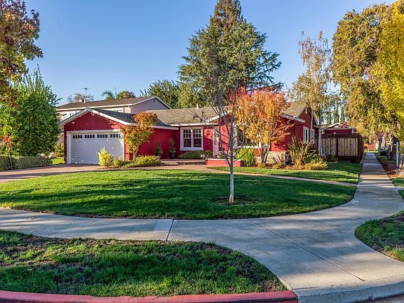 3rd image of 5051 Moonstone Ct