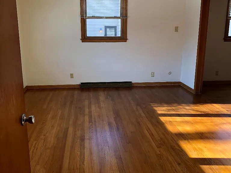808 John St — Photo 5