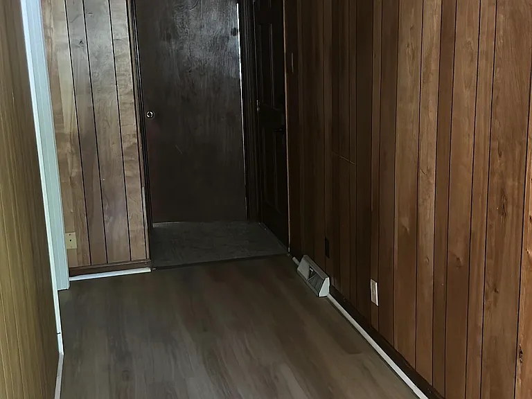 329 Wrenn Dr — Photo 4