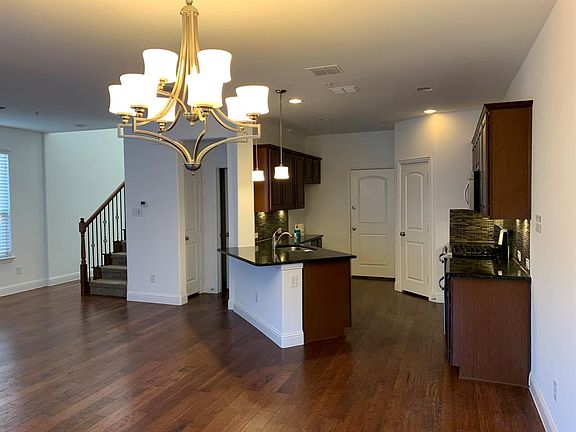 2nd image of 2626 Jackson Dr