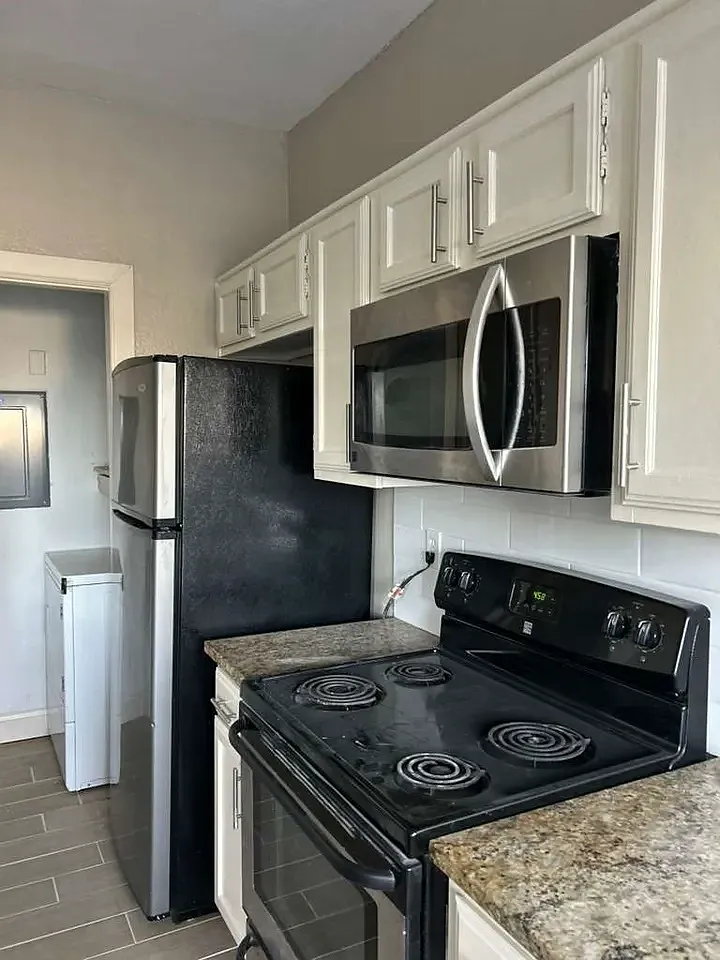 1 bed, 565 sqft, $1,200 — Photo 4