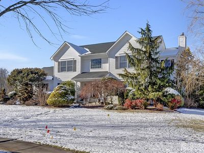 7 Ginnie Ln, West Windsor, NJ, 08550