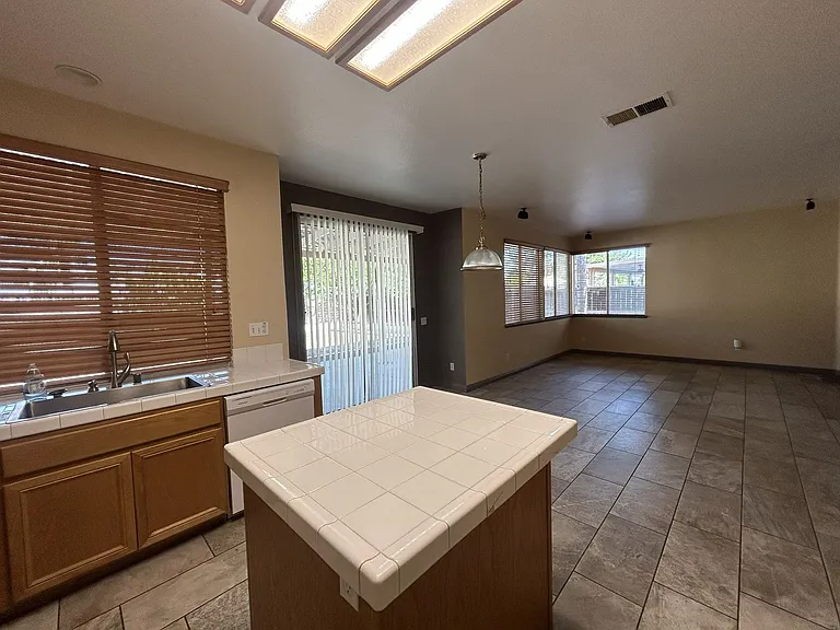 37978 Spur Dr — Photo 10