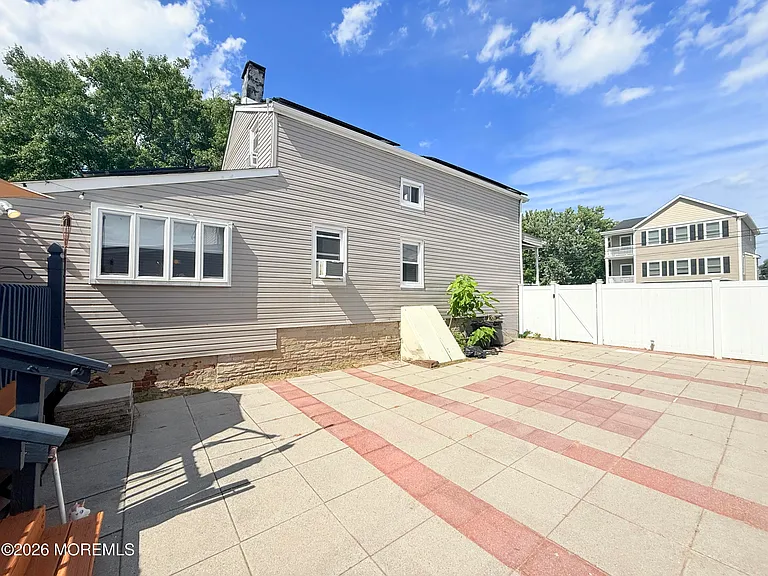 503 Dock St — Photo 39