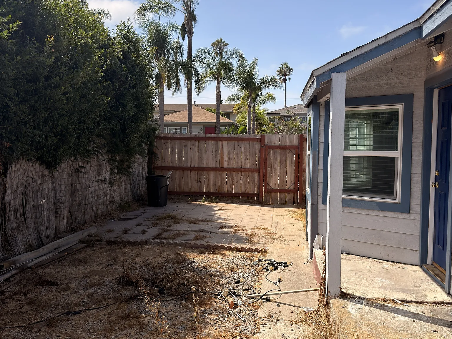 4636 Lotus st - 4636 — Photo 3