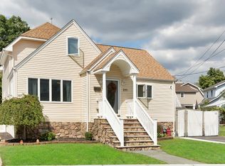 211 Peabody Ave, Lyndhurst, NJ 07071