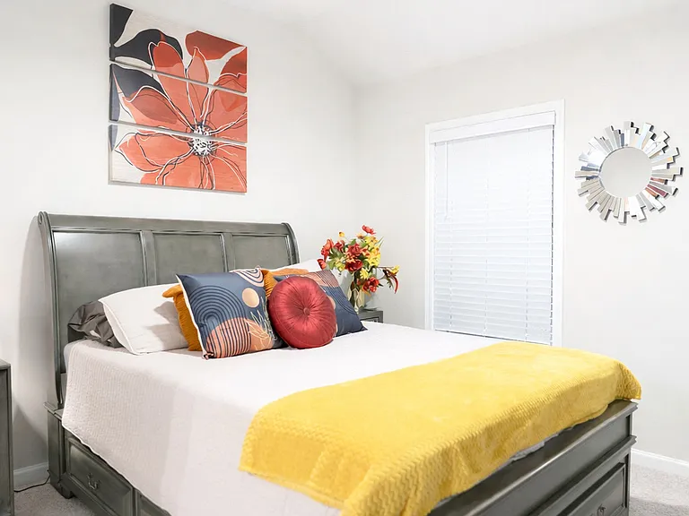 8 Nickel Dr #3 — Photo 4