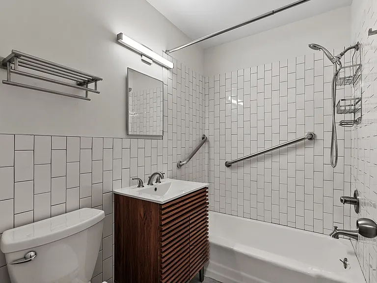 4750 Central Ave NE — Photo 27