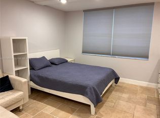 2780 NE 183rd St Ste 1, Aventura, FL 33160