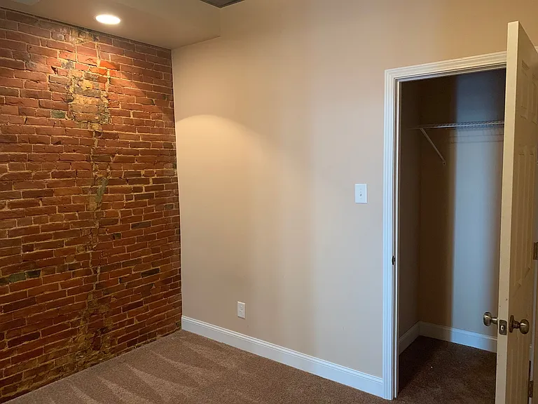 405 Hampshire St — Photo 10