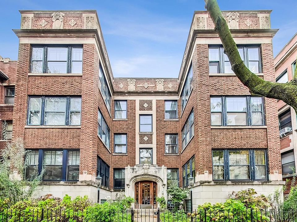 1st image of 440 W Aldine Ave APT 3E