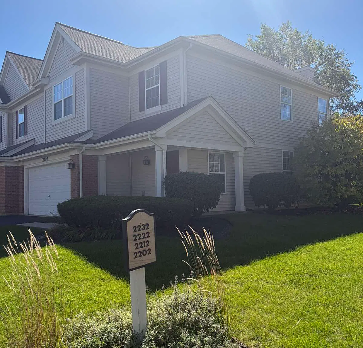 3 bed, 1638 sqft, $2,700 — Photo 2