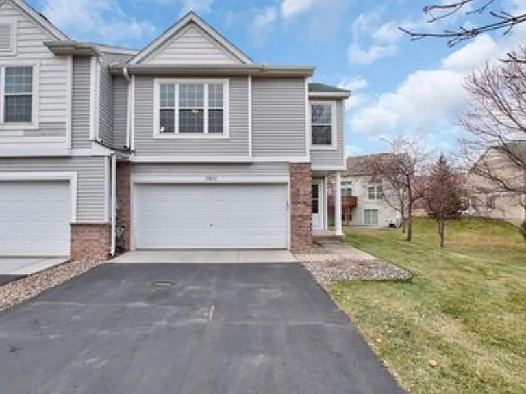 15633 Float Ct — Photo 1