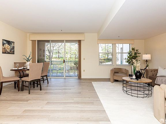 5th image of 1840 Tice Creek Dr APT 2210