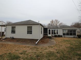 2145 N Hampton Ct, Peoria, IL