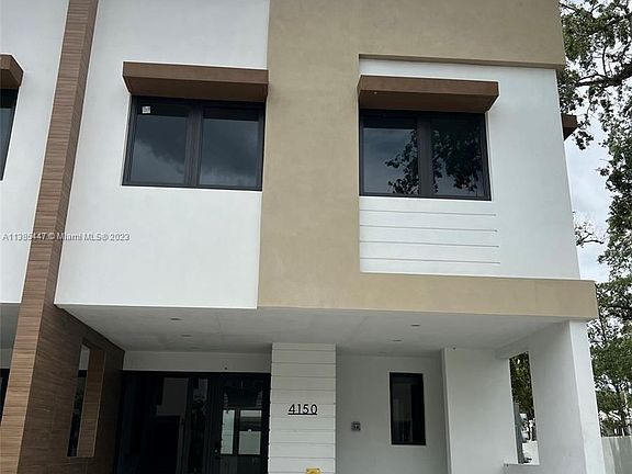 2nd image of 4150 Oak Pl
