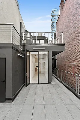 Rented by Compass | media 76