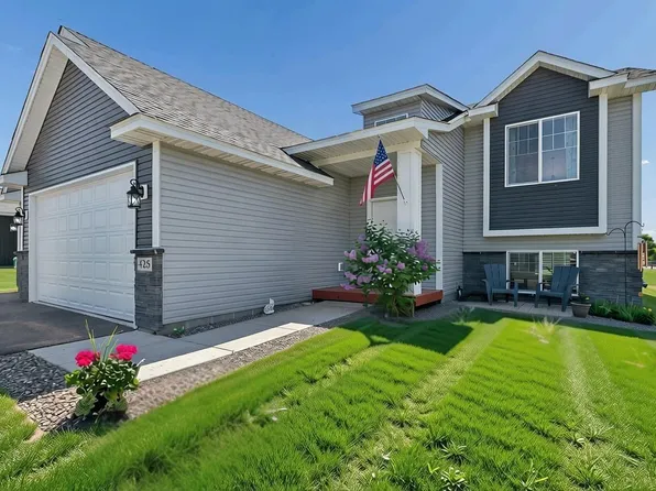 425 Eagle St NW, Isanti, MN 55040