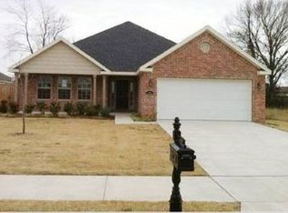 1105 SW Horizon St, Bentonville, AR 72712