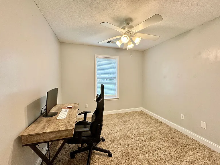 508 Covington Cv — Photo 19