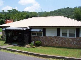Sisk St, Scottsboro, AL 35768