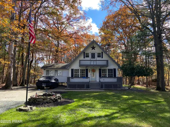 113 Yvonne Ct, Dingmans Ferry, PA 18328