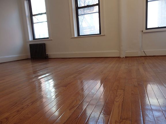 2nd image of 502 W 47th St APT 2W