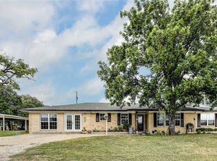 308 Hill Top Rd, Bellevue, TX 76228