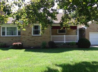 844 Service Ave, Sharon, PA 16146