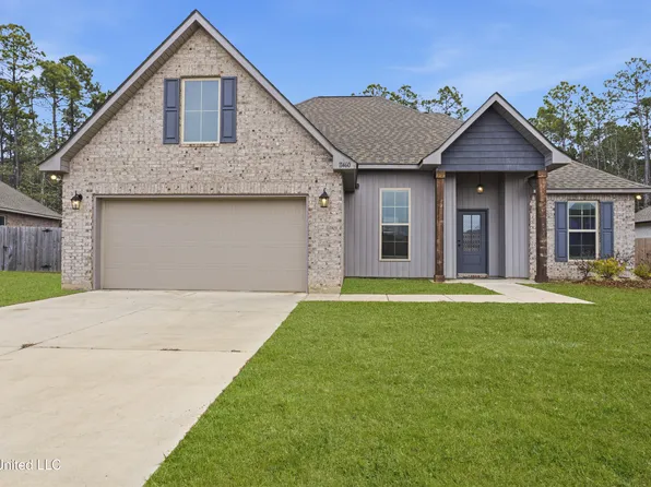 11460 Memphis Cir, Ocean Springs, MS 39564