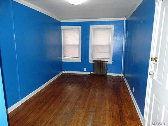 4th image of 227 Jefferson Ave