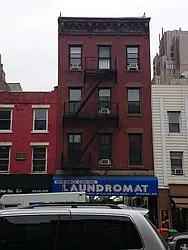 164 Eighth Avenue in Chelsea