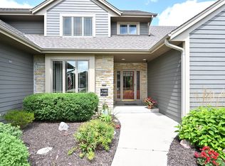 N100W14812 Ridgefield Rd, Germantown, WI 53022