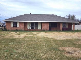 100 T John Ct, Houma, LA 70364