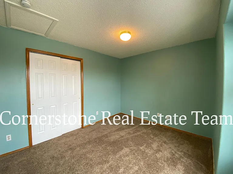 5312 Luster Dr — Photo 6