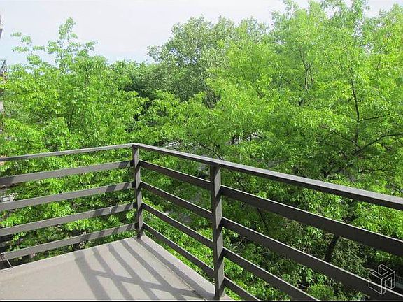 3rd image of 400 Central Park W APT 5X