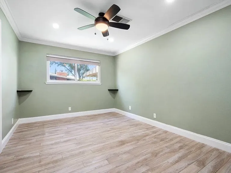 4026 Denver St — Photo 14